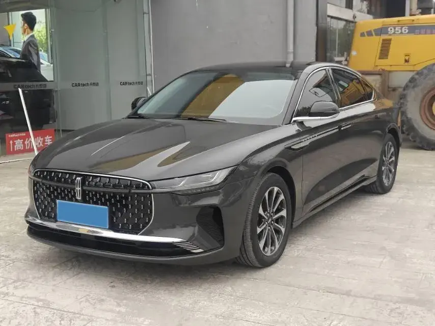 2024 Lincoln Z 2.0T 261HP L4 8AT