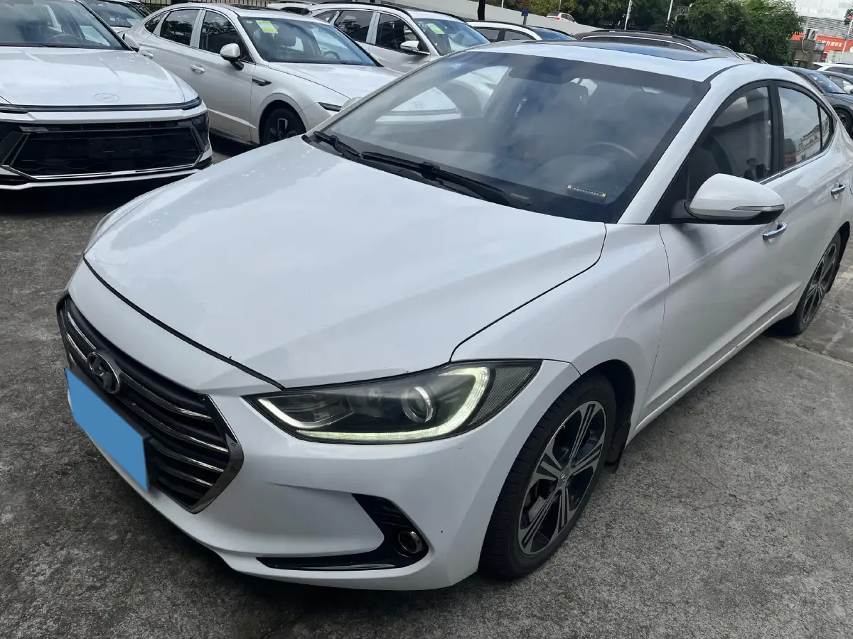 2018 Hyundai Elantra 1.4T 130HP L4 7DCT