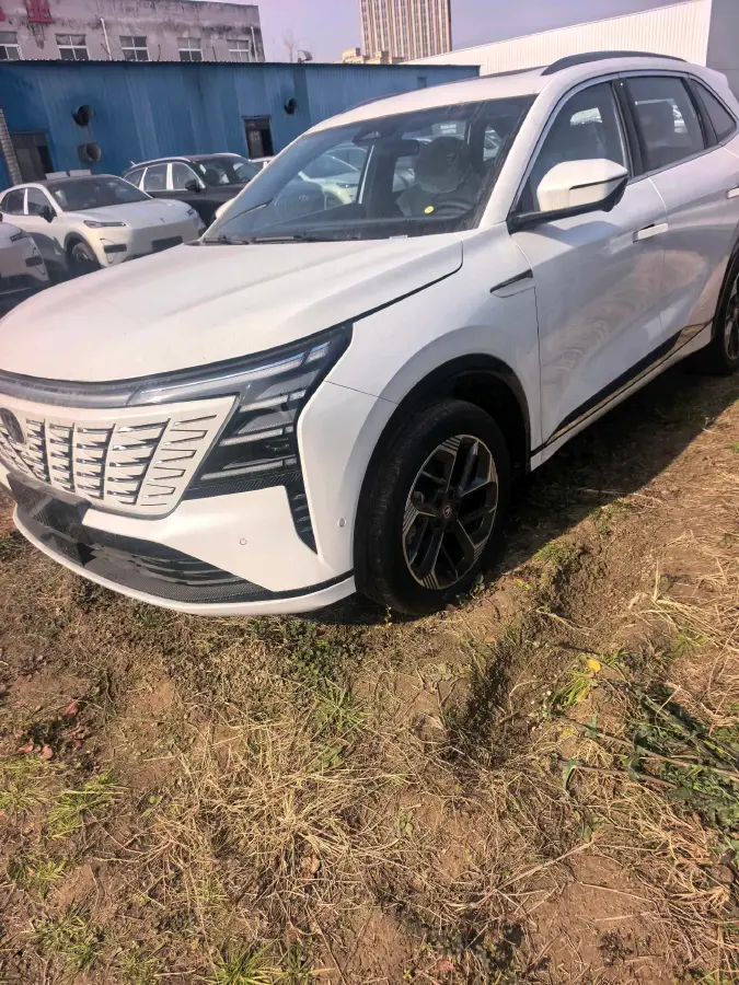 2025 ChangAn CS75 Plus 1.5T 192HP L4 8AT