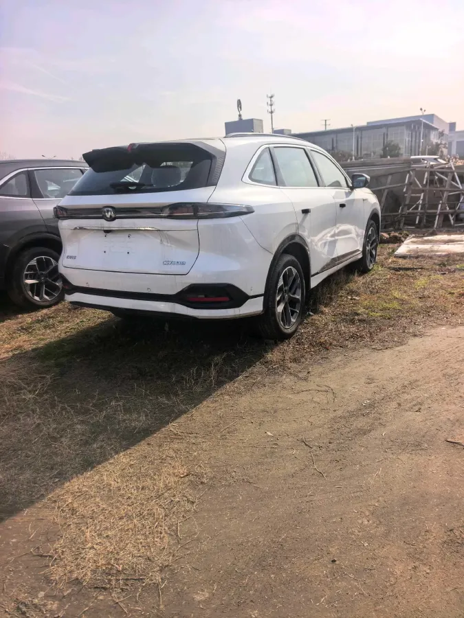 2025 ChangAn CS75 Plus 1.5T 192HP L4 8AT,autocango,china used car exporter,china ev exporter,chinese used car exporter,chinese used ev exporter