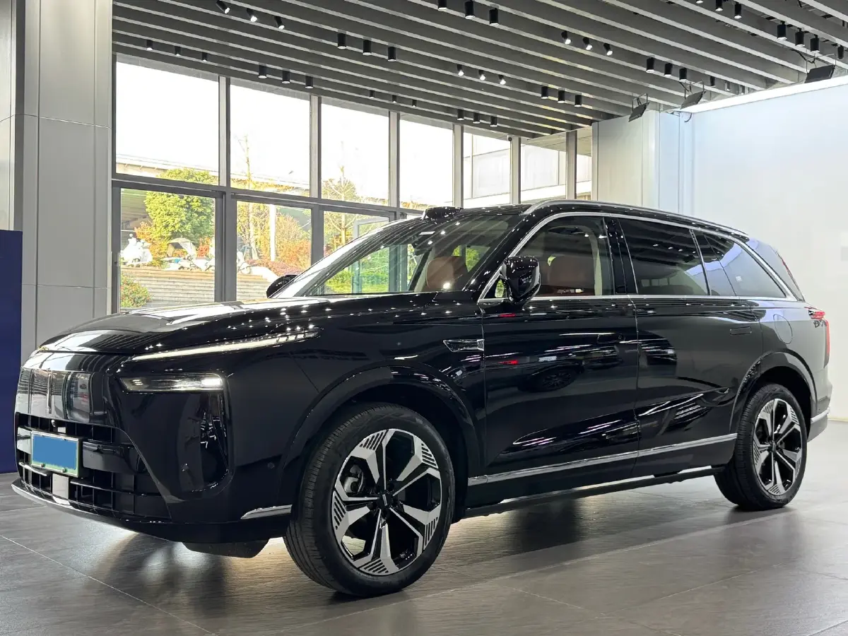 2025 WEY BlueMountain 1.5T 170HP L4 4DHT PHEV 52.3KWH