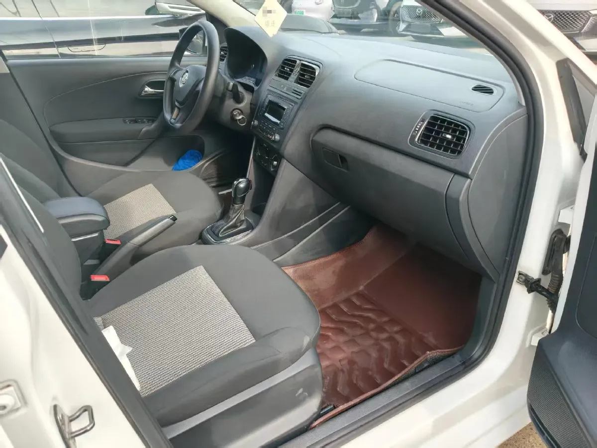 2016 Volkswagen Polo 1.4L 90HP L4 6AT,autocango,china used car exporter,china ev exporter,chinese used car exporter,chinese used ev exporter