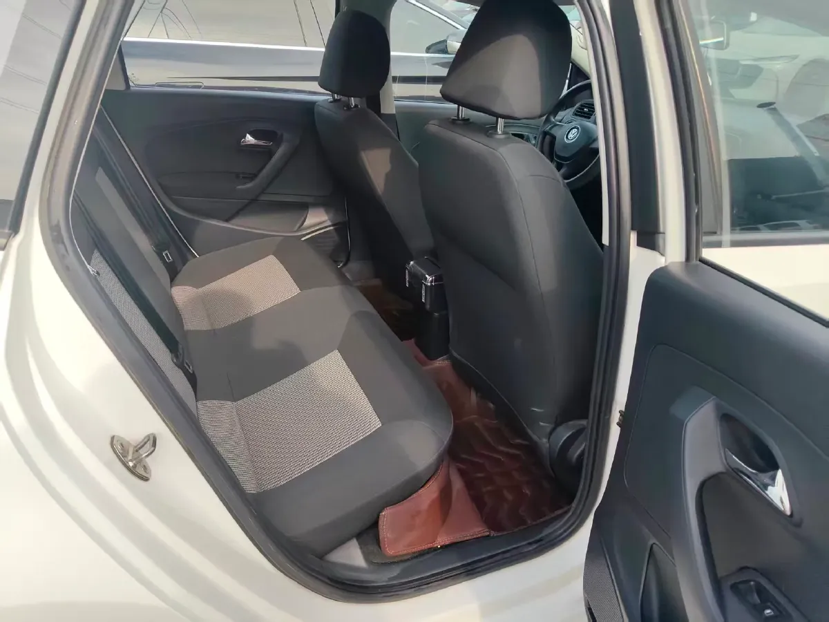 2016 Volkswagen Polo 1.4L 90HP L4 6AT,autocango,china used car exporter,china ev exporter,chinese used car exporter,chinese used ev exporter