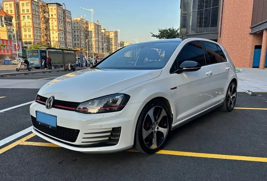 2019 Volkswagen Golf 1.4T 150HP L4 7DCT