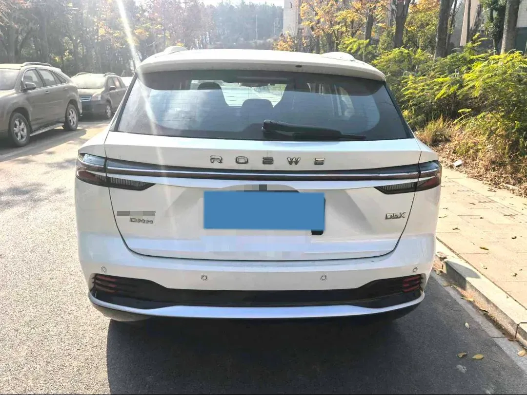 2024 Roewe D5X DMH 1.5T 150HP L4 2DHT PHEV 21.4KWH,autocango,china used car exporter,china ev exporter,chinese used car exporter,chinese used ev exporter