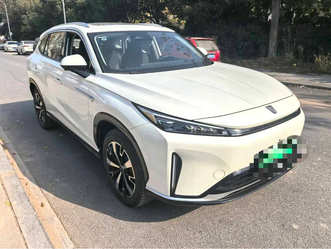 2024 Roewe D5X DMH 1.5T 150HP L4 2DHT PHEV 21.4KWH,autocango,china used car exporter,china ev exporter,chinese used car exporter,chinese used ev exporter
