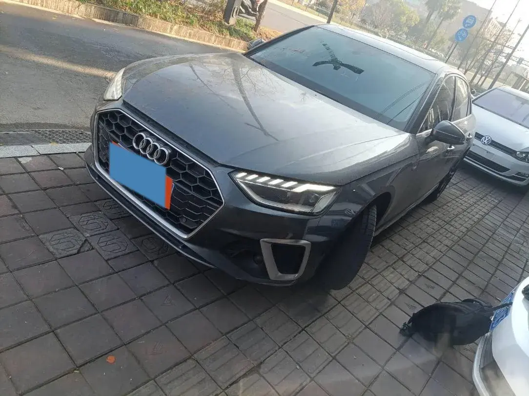 2020 Audi A4L 2.0T 190HP L4 7DCT
