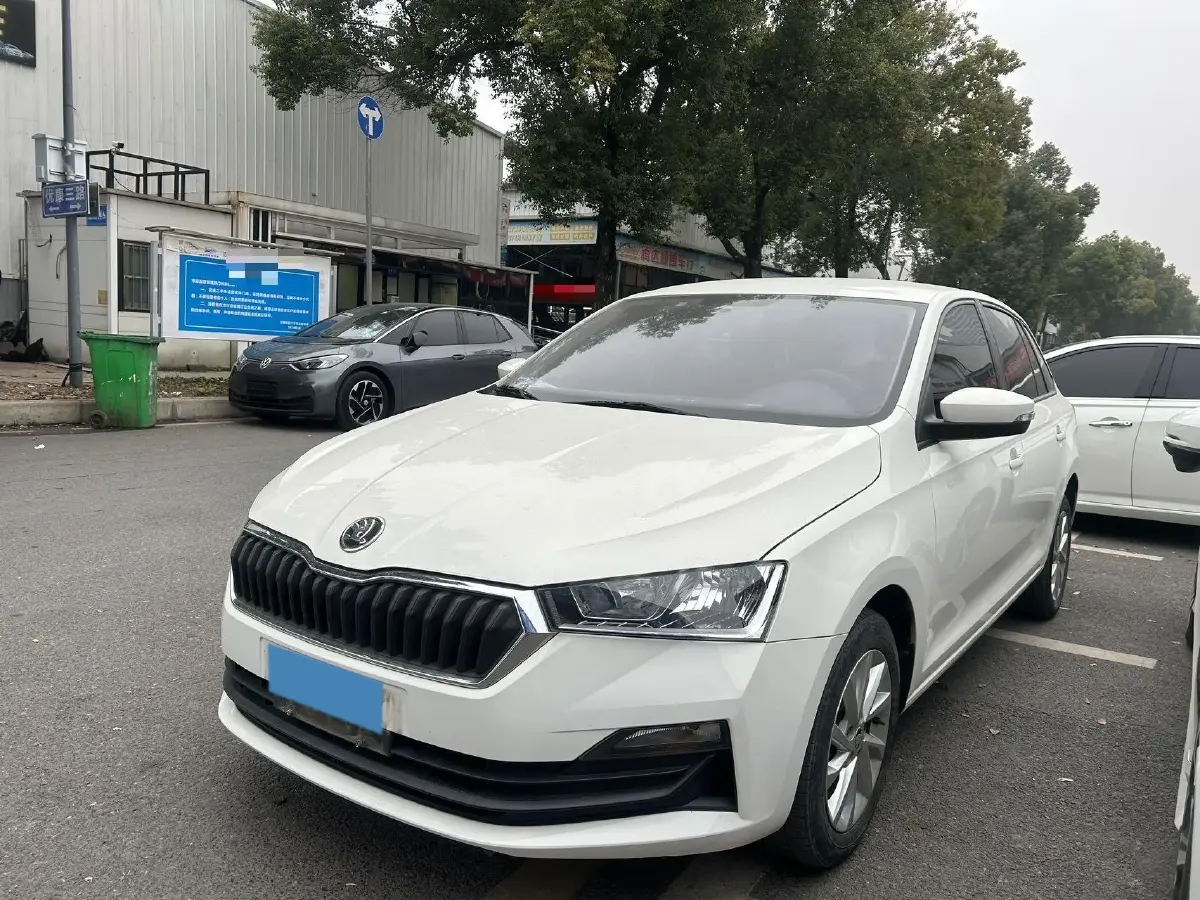 2020 Skoda Rapid Spaceback 1.5L 112HP L4 6AT
