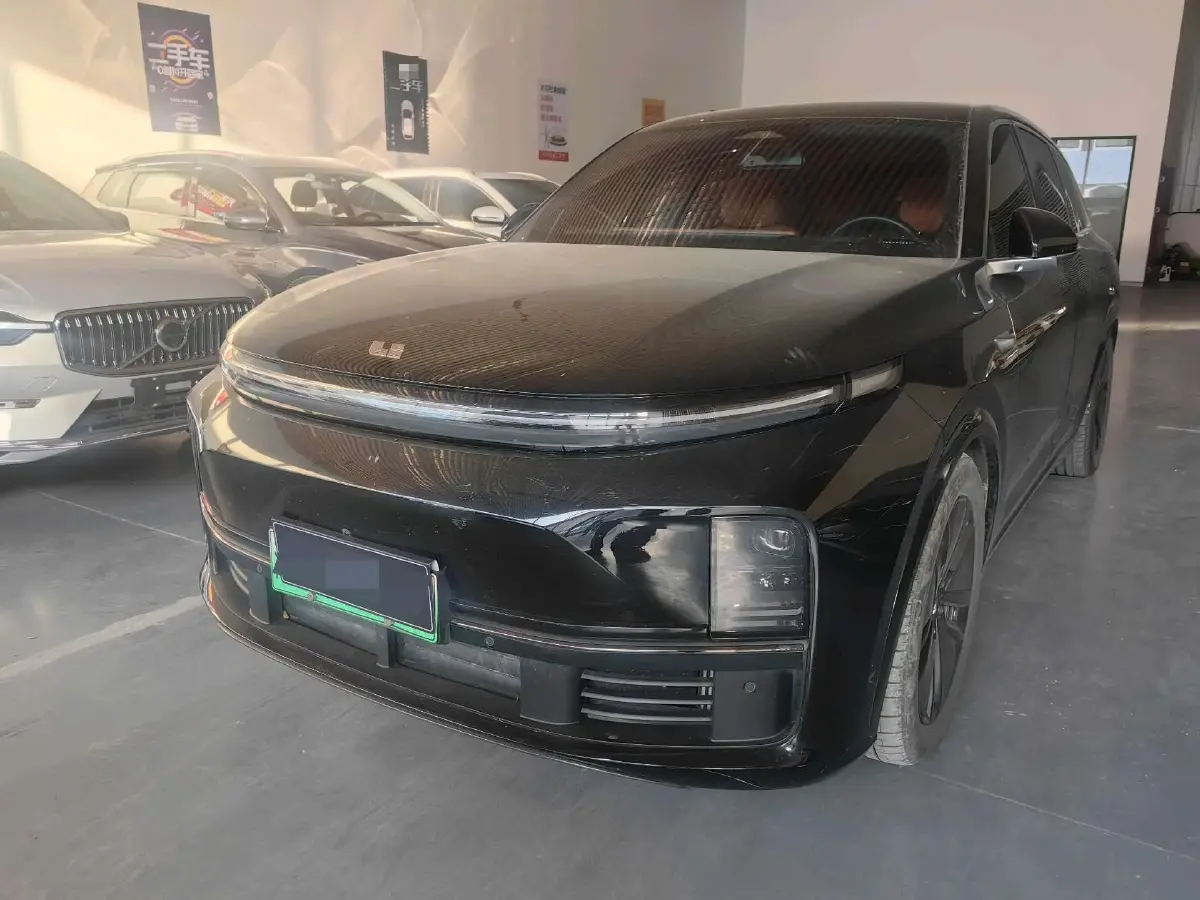 2024 MG Cyberster BEV 64KWH