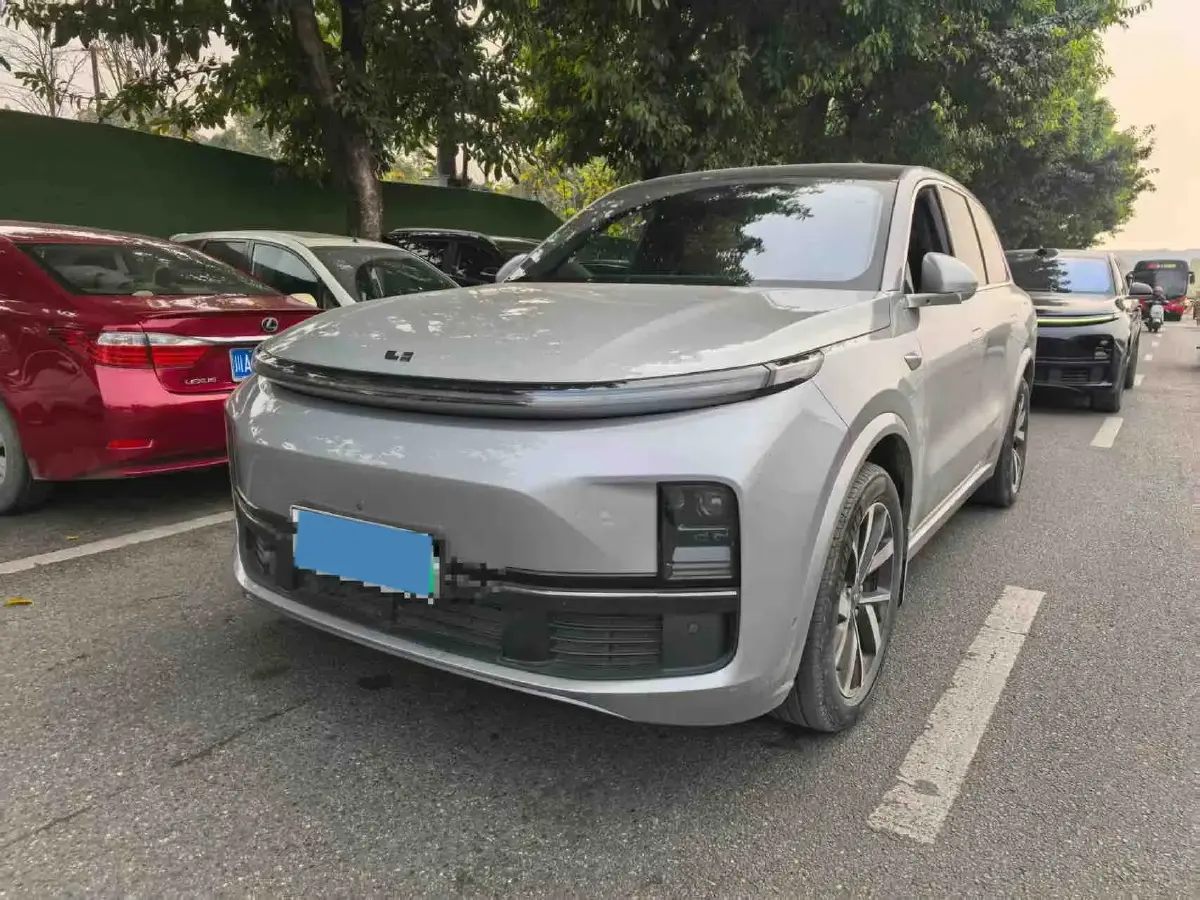 2023 Li L8 Range Extended 154HP REEV 40.9KWH