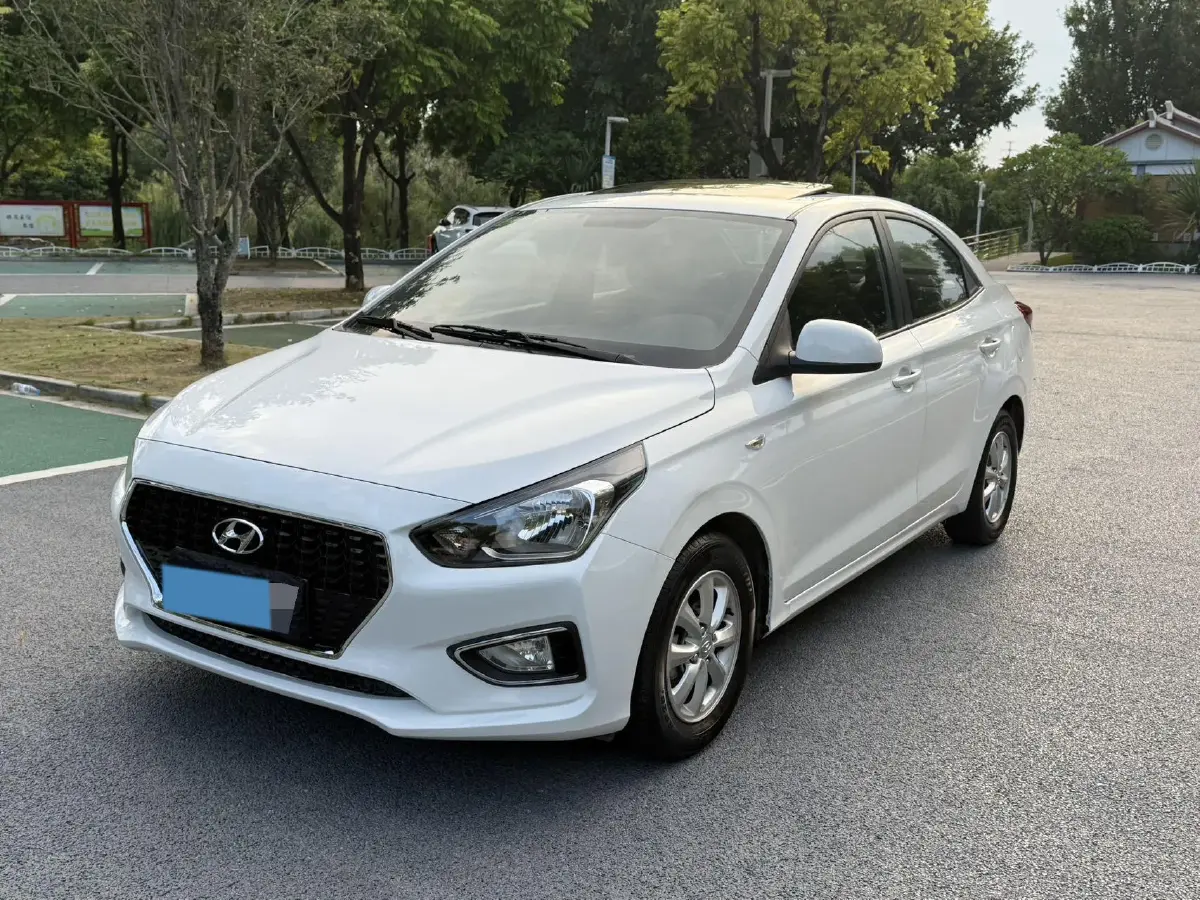 2017 Hyundai Reina 1.4L 95HP L4 4AT