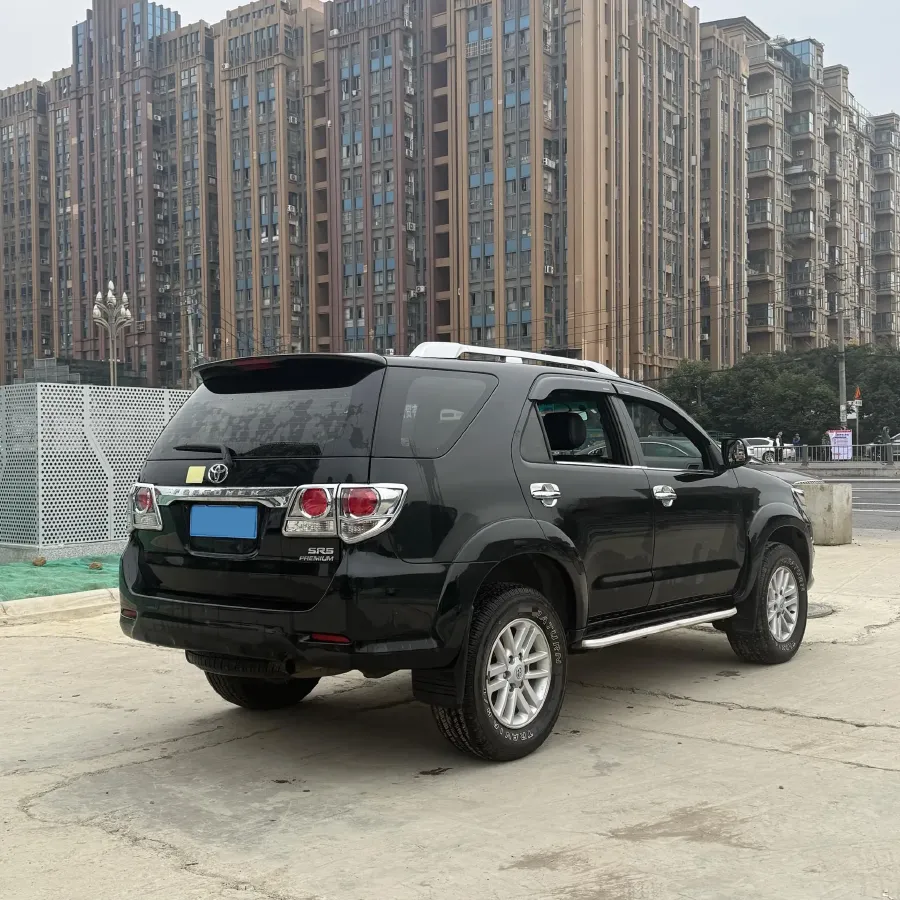 2011 Volvo C30 2.0L 145HP L4 6DCT,autocango,china used car exporter,china ev exporter,chinese used car exporter,chinese used ev exporter