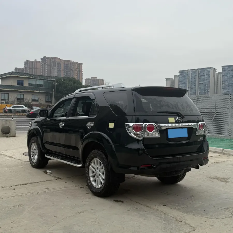 2011 Volvo C30 2.0L 145HP L4 6DCT,autocango,china used car exporter,china ev exporter,chinese used car exporter,chinese used ev exporter