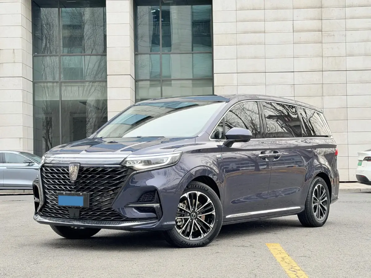 2022 Roewe iMAX8 2.0T 234HP L4 8AT