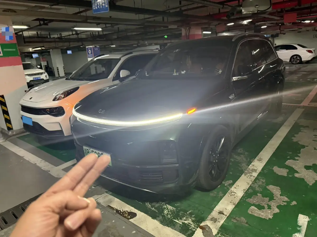 2023 Li L8 Range Extended 154HP REEV 40.9KWH