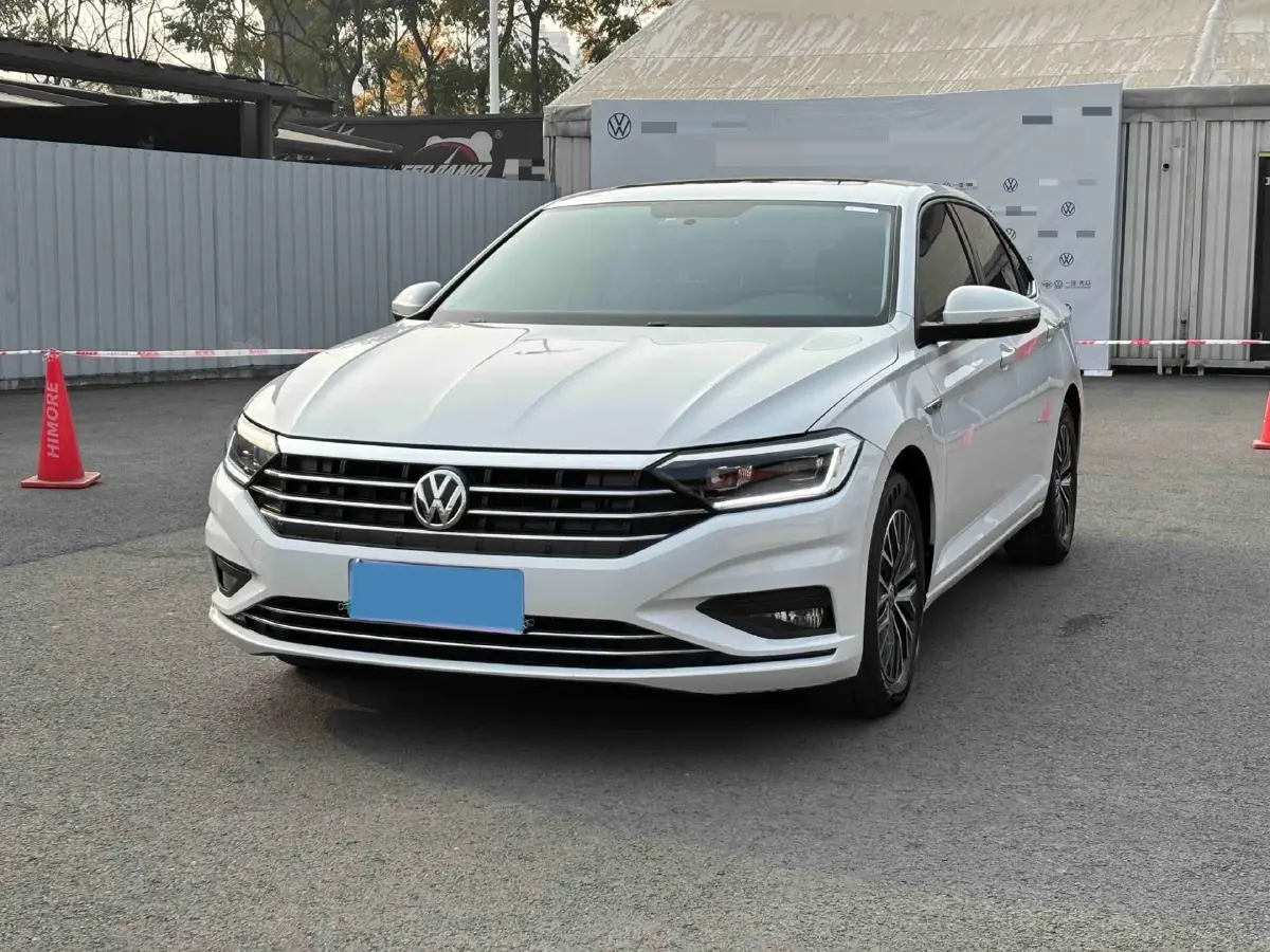 2021 Volkswagen Sagitar 1.4T 150HP L4 7DCT
