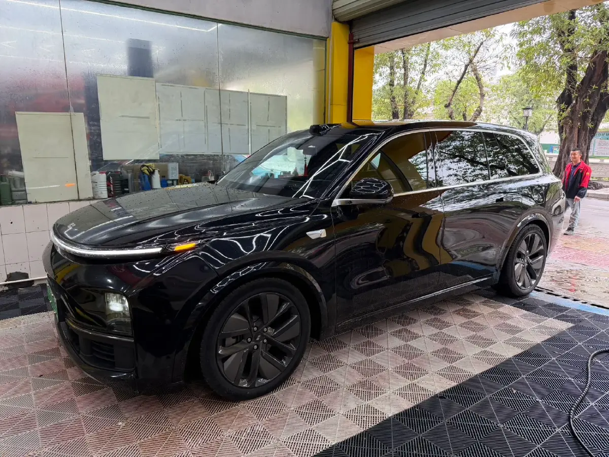 2022 Li L9 Range Extended 154HP REEV 42.6KWH