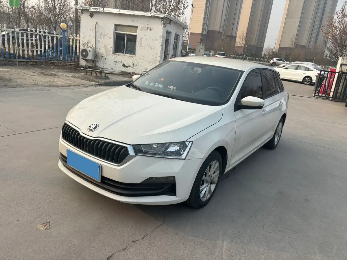 2020 Skoda Rapid Spaceback 1.5L 112HP L4 6AT
