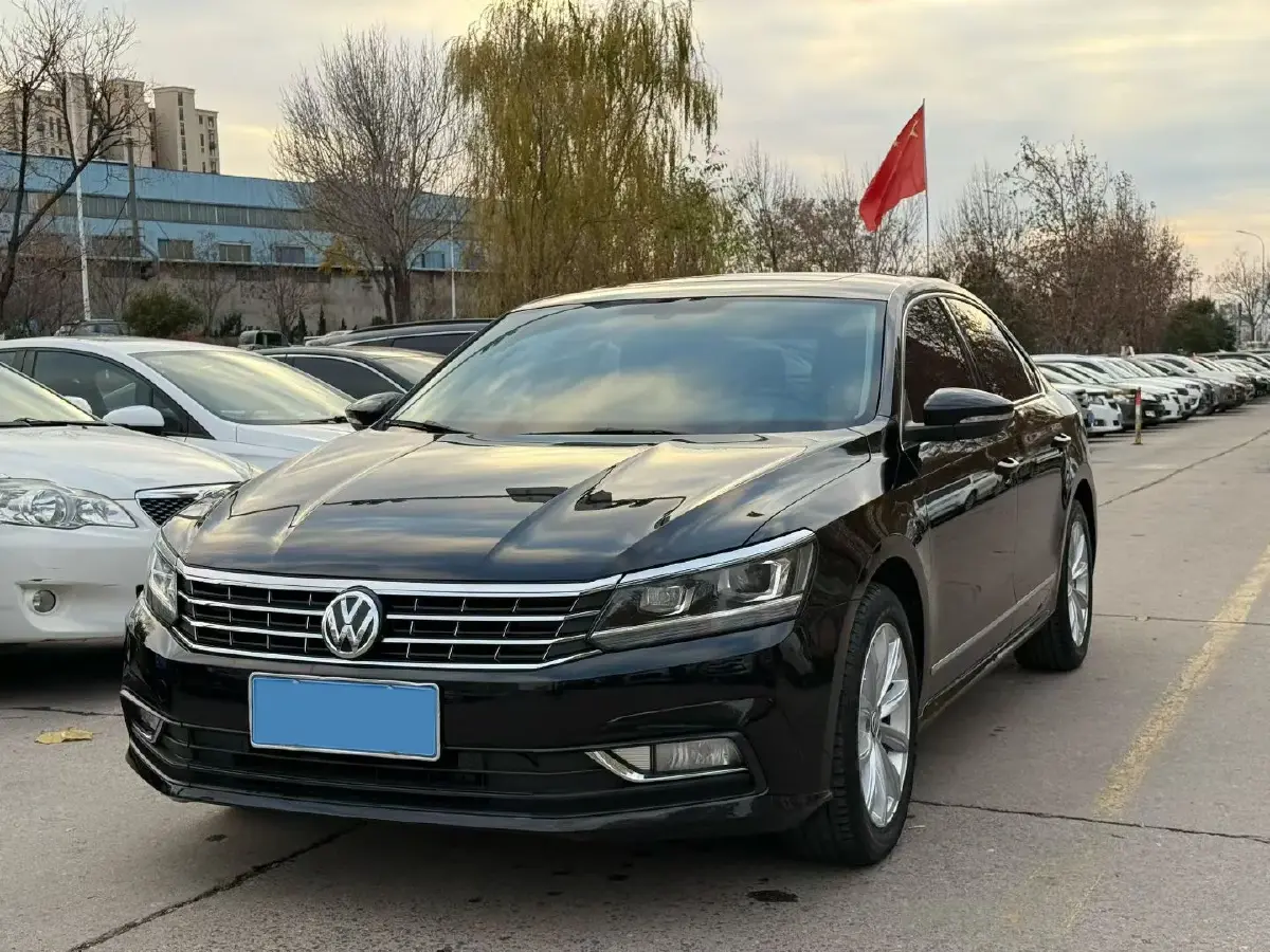 2017 Volkswagen Passat 1.8T 180HP L4 7DCT