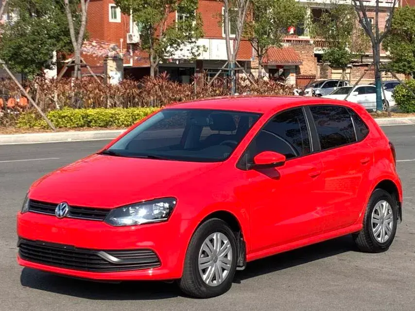 2016 Volkswagen Polo 1.4L 90HP L4 6AT