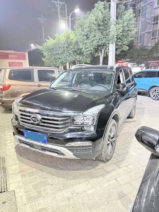 2017 GAC Trumpchi GS8 2.0T 201HP L4 6AT