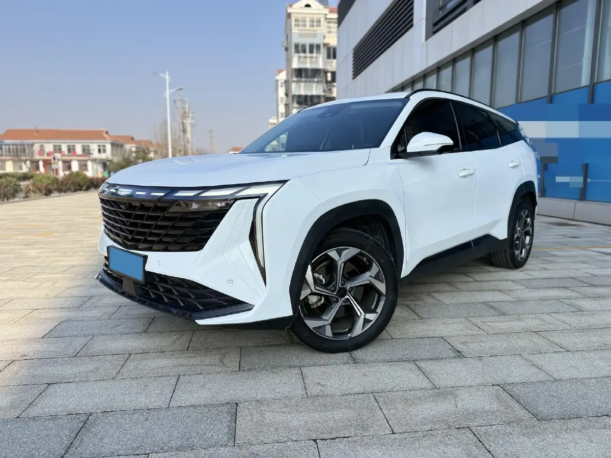 2023 Geely StarRay 1.5T 181HP L4 7DCT