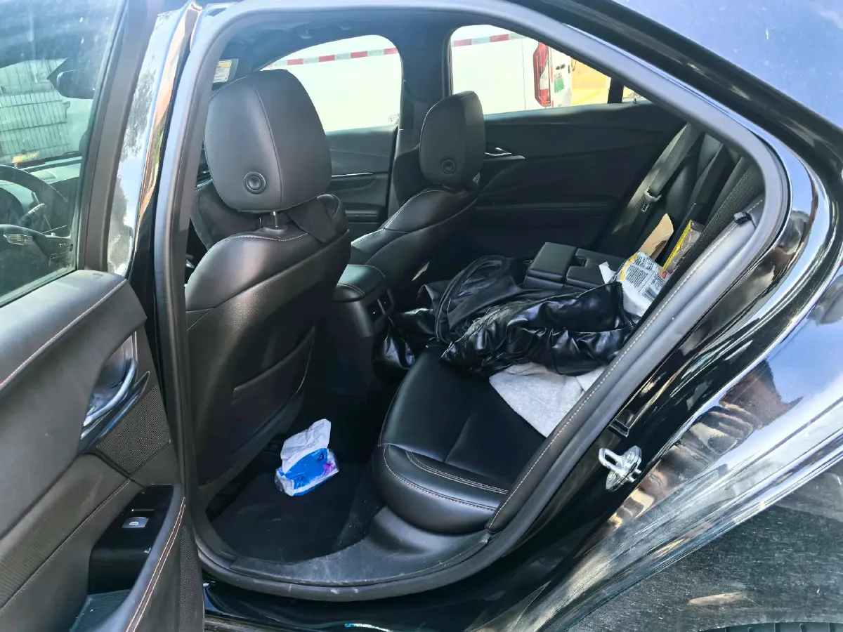 2021 Cadillac CT4 2.0T 237HP L4 8AT,autocango,china used car exporter,china ev exporter,chinese used car exporter,chinese used ev exporter