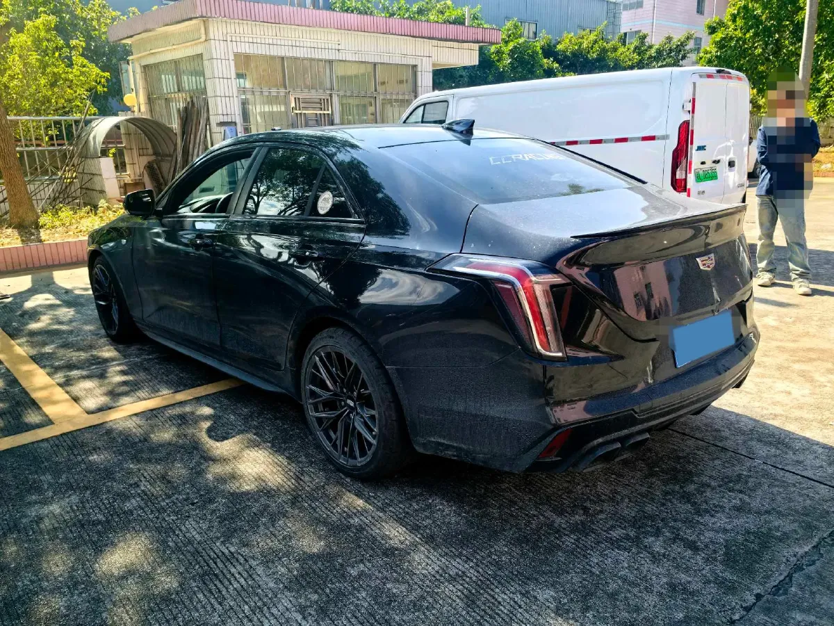 2021 Cadillac CT4 2.0T 237HP L4 8AT,autocango,china used car exporter,china ev exporter,chinese used car exporter,chinese used ev exporter