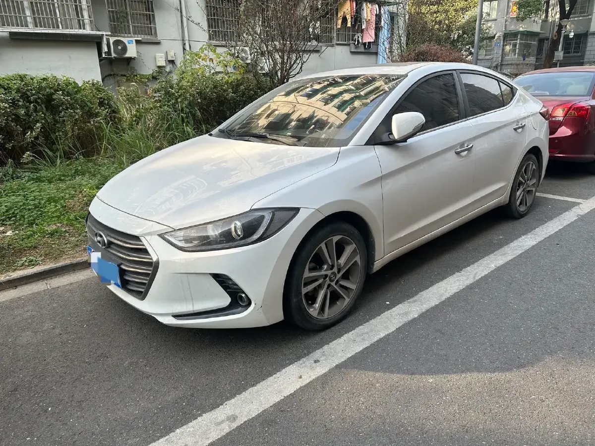 2018 Hyundai Elantra 1.6L 130HP L4 6AT