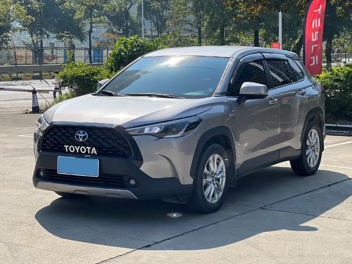 2024 Toyota Corolla Cross 2.0L 152HP L4 E-CVT Hybrid