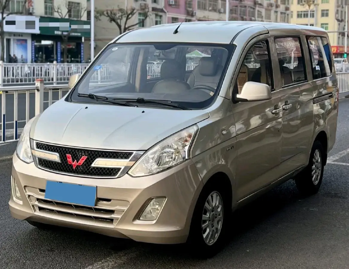 2016 WuLing RongGuang V 1.5L 112HP L4 5MT