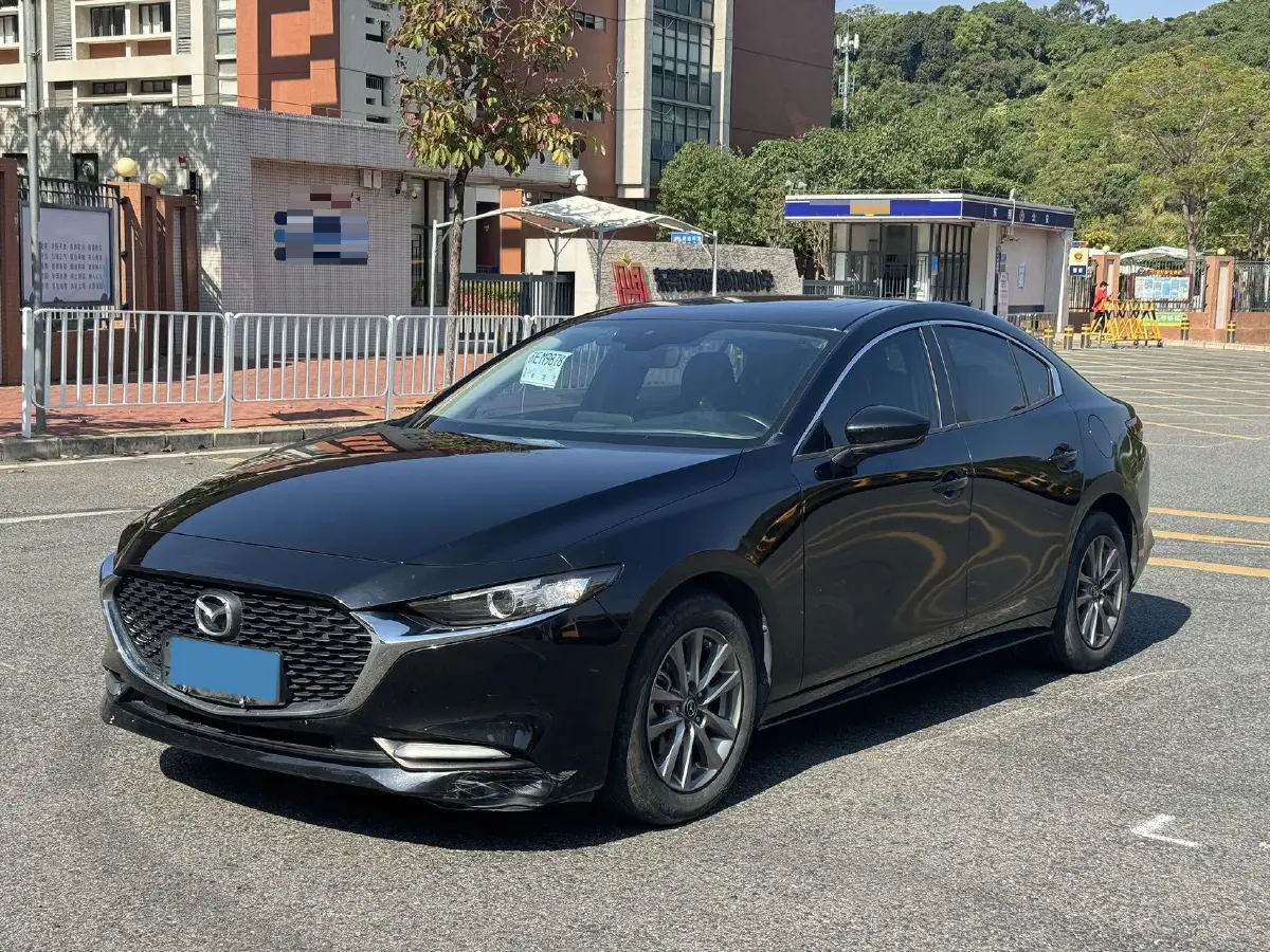 2020 Mazda 3 Axela 1.5L 117HP L4 6AT