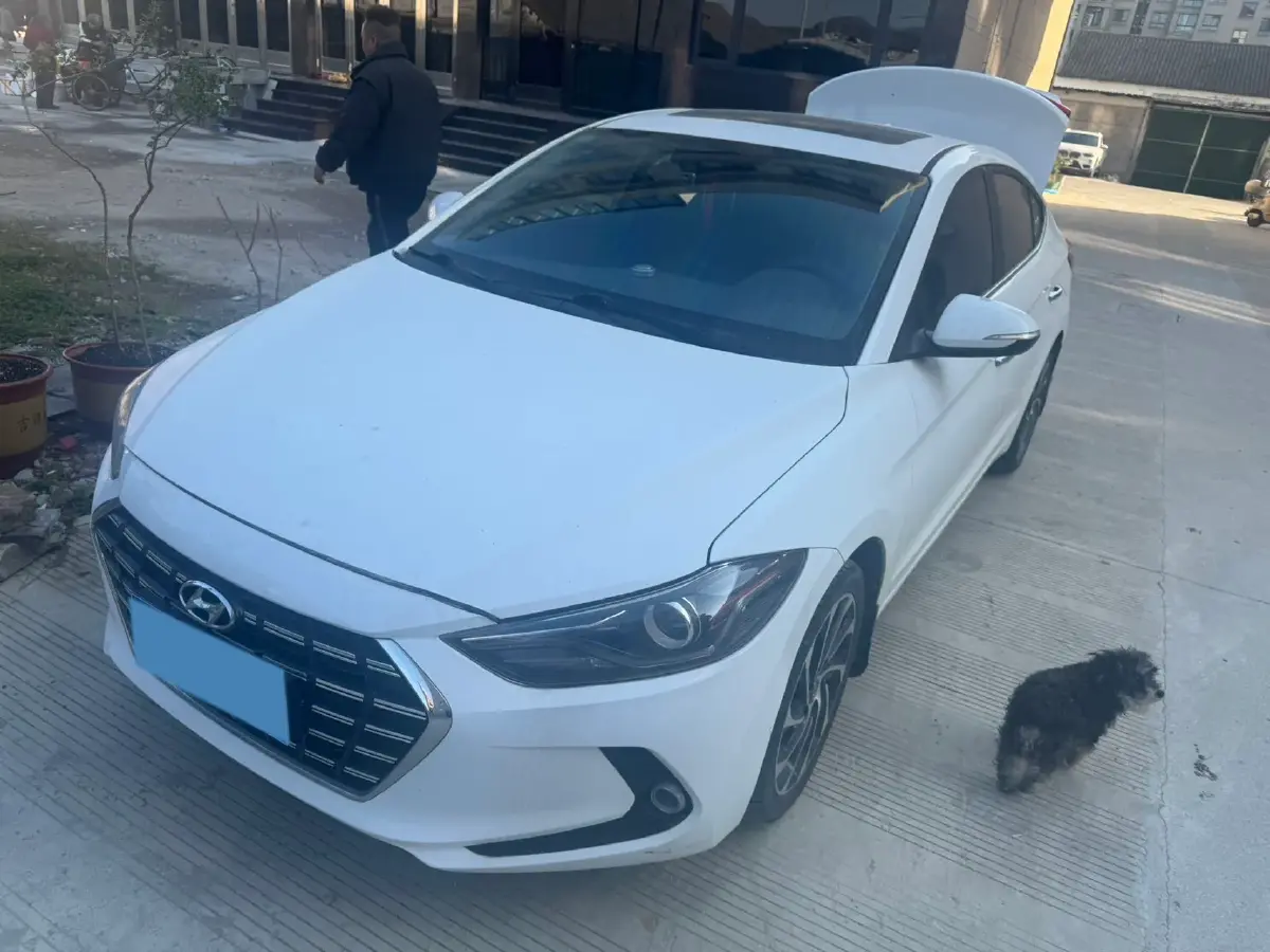 2019 Hyundai Elantra 1.5L 115HP L4 CVT