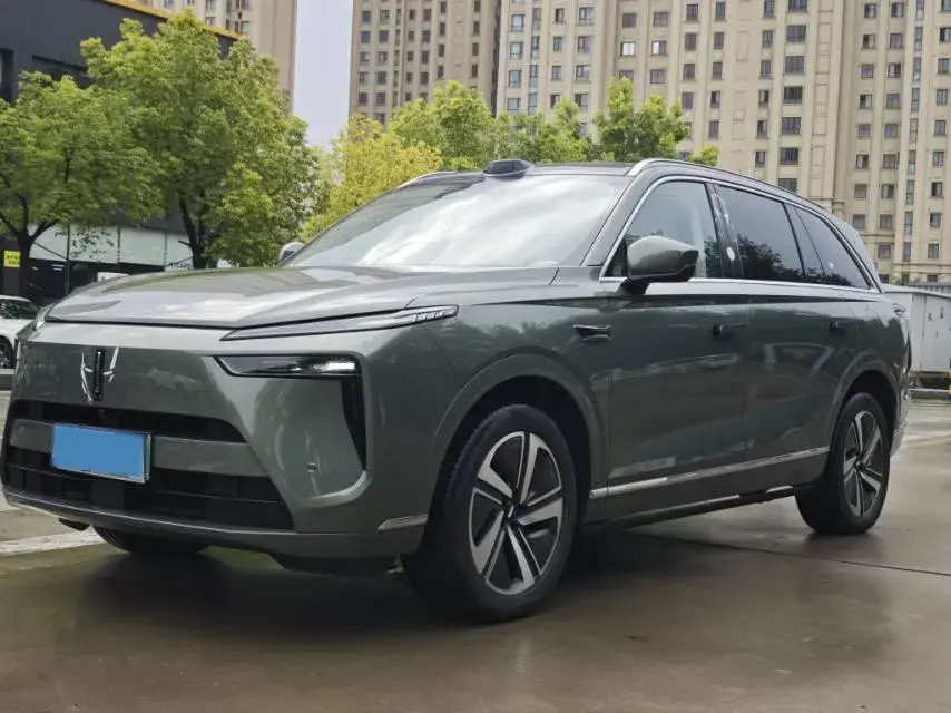 2025 WEY BlueMountain 1.5T 170HP L4 4DHT PHEV 44.5KWH