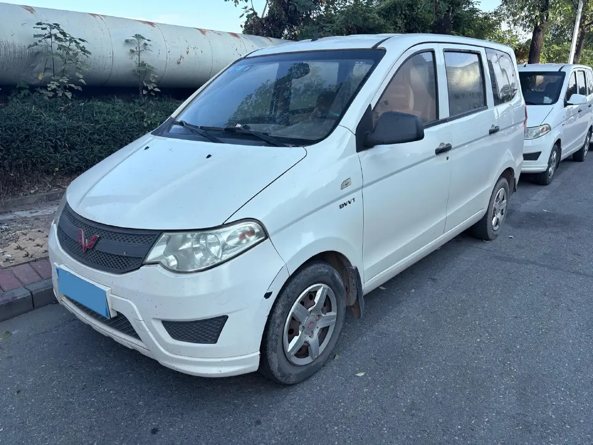 2015 WuLing HongGuang 1.5L 112HP L4 5MT