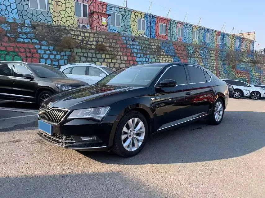 2018 Skoda Superb 1.8T 180HP L4 7DCT