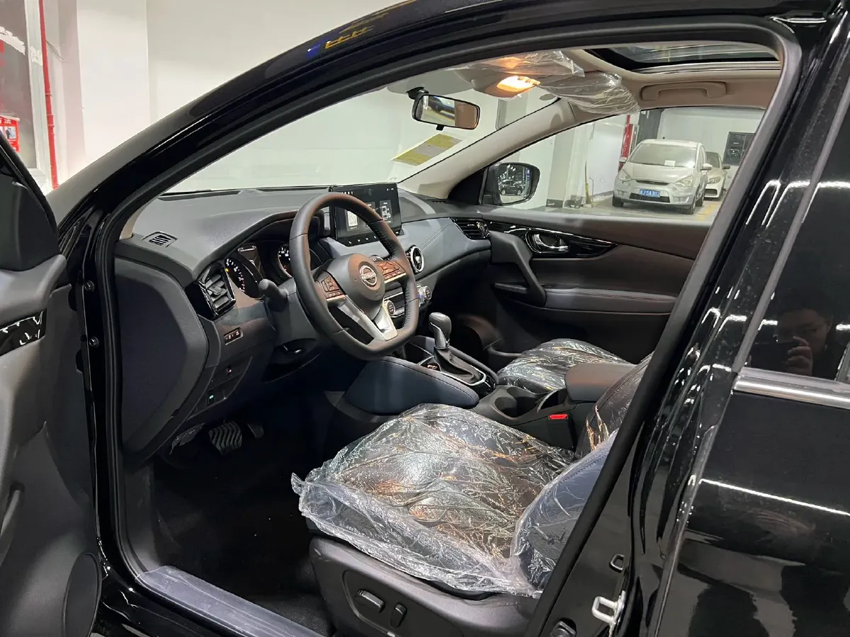 2025 Nissan Qashqai 2.0L 151HP L4 CVT,autocango,china used car exporter,china ev exporter,chinese used car exporter,chinese used ev exporter