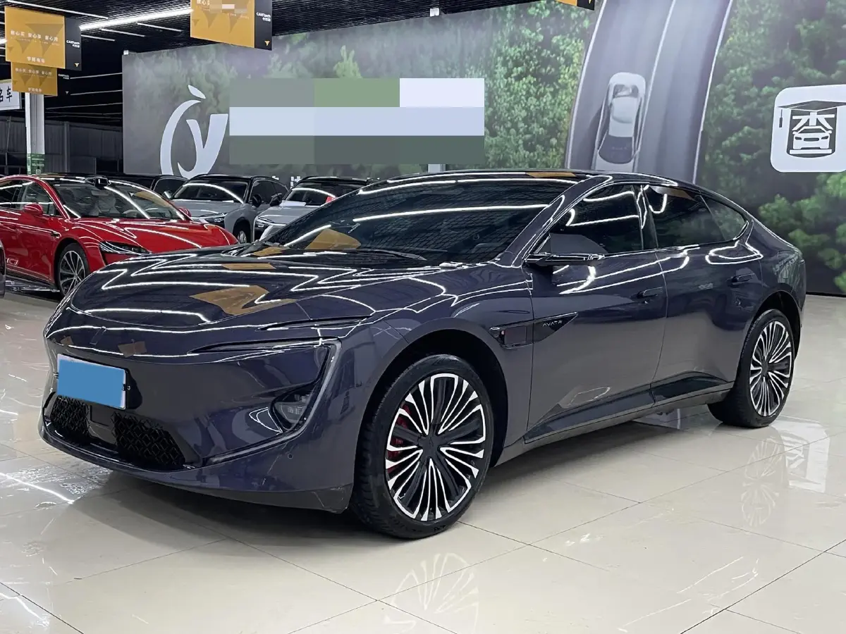 2025 Avatr 12 1.5T 156HP L4 REEV 39.05KWH