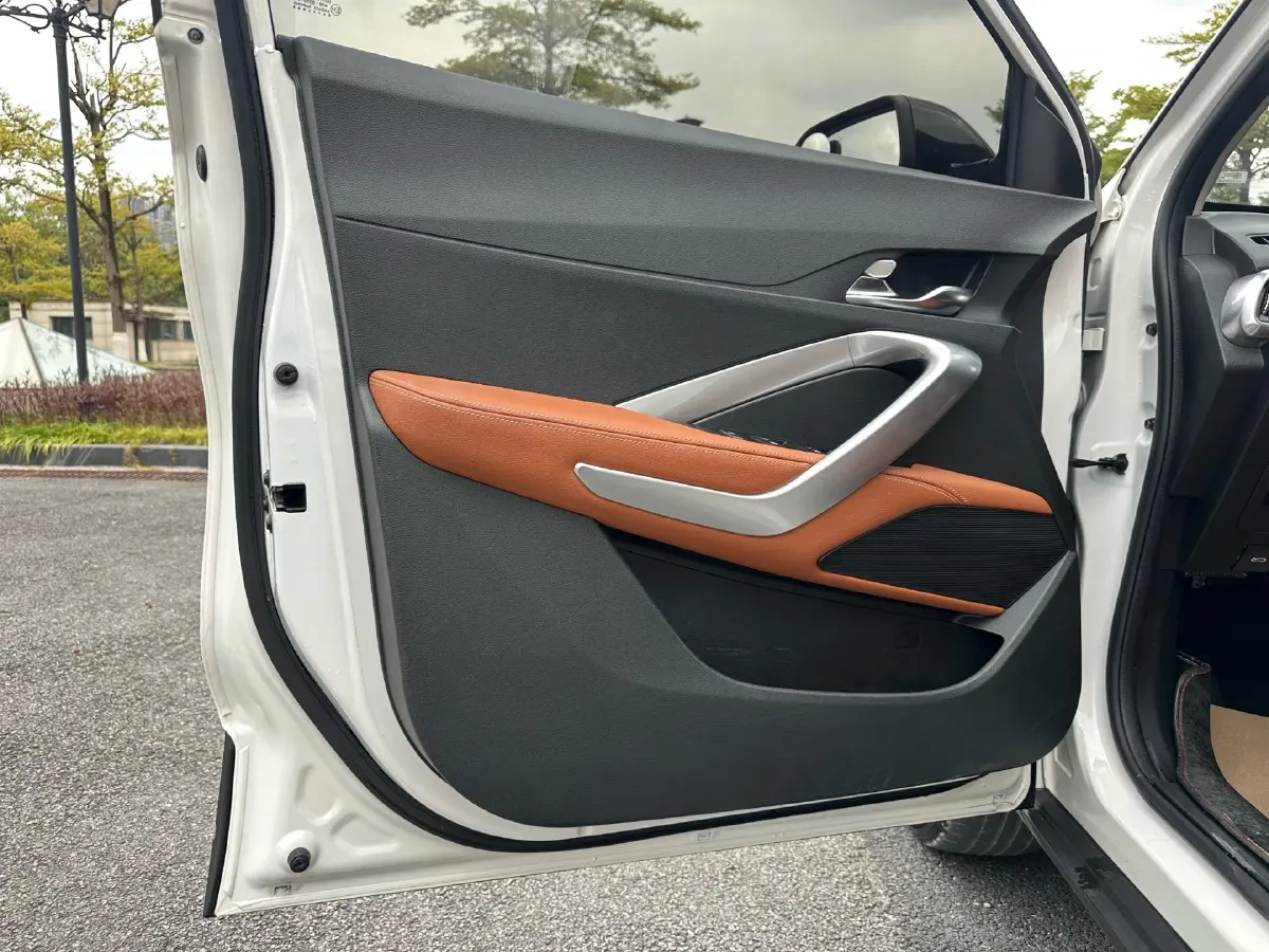 2019 Geely Emgrand GS 1.8L 133HP L4 6MT,autocango,china used car exporter,china ev exporter,chinese used car exporter,chinese used ev exporter