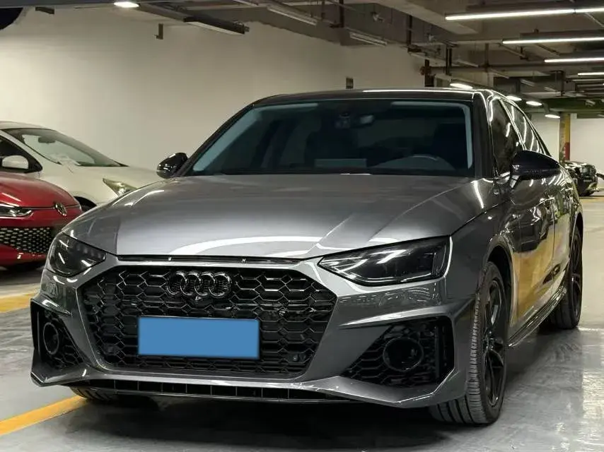 2023 Audi A4L 2.0T 190HP L4 7DCT