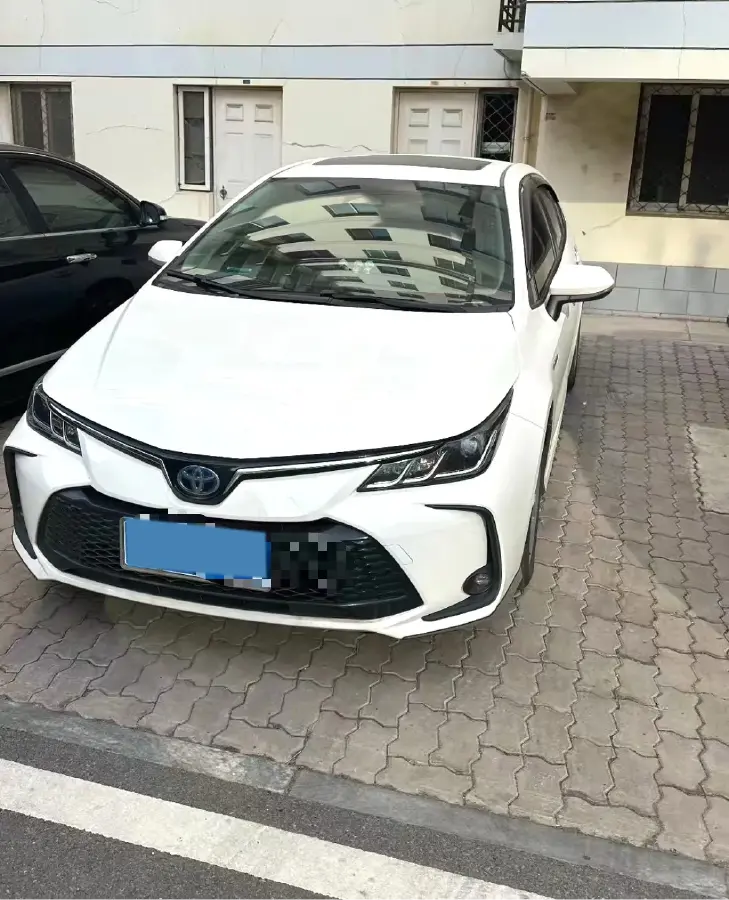 2023 Toyota Corolla 1.8L 98HP L4 E-CVT Hybrid