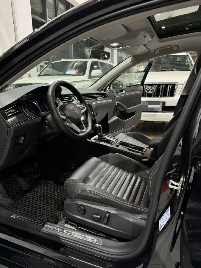 2020 Volkswagen Magotan 2.0T 186HP L4 7DCT,autocango,china used car exporter,china ev exporter,chinese used car exporter,chinese used ev exporter