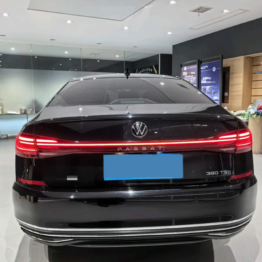2025 Volkswagen Passat 2.0T 220HP L4 7DCT,autocango,china used car exporter,china ev exporter,chinese used car exporter,chinese used ev exporter