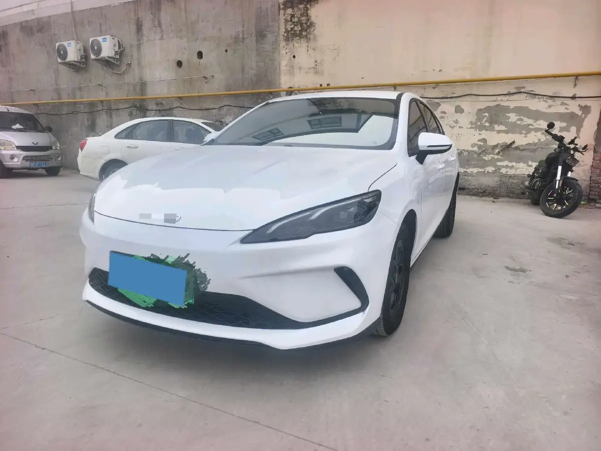 2025 BYD Seal05 DM-i 1.5L 101HP L4 E-CVT PHEV 7.68KWH