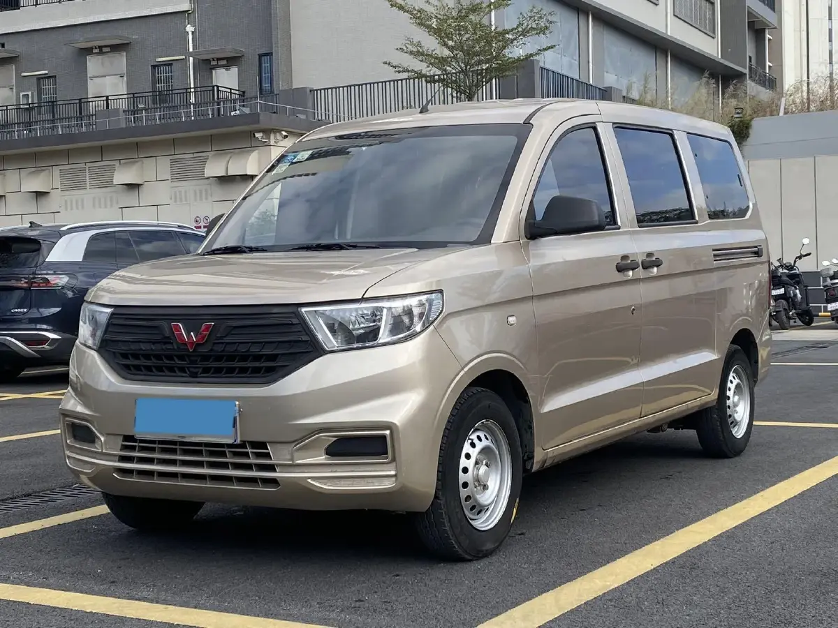 2019 WuLing HongGuang V 1.5L 105HP L4 5MT