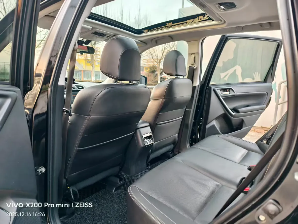 2018 Jeep Commander 2.0T 234HP L4 9AT,autocango,china used car exporter,china ev exporter,chinese used car exporter,chinese used ev exporter