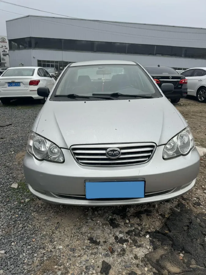 2013 FAW Vita V5 1.5L 102HP L4 5MT,autocango,china used car exporter,china ev exporter,chinese used car exporter,chinese used ev exporter