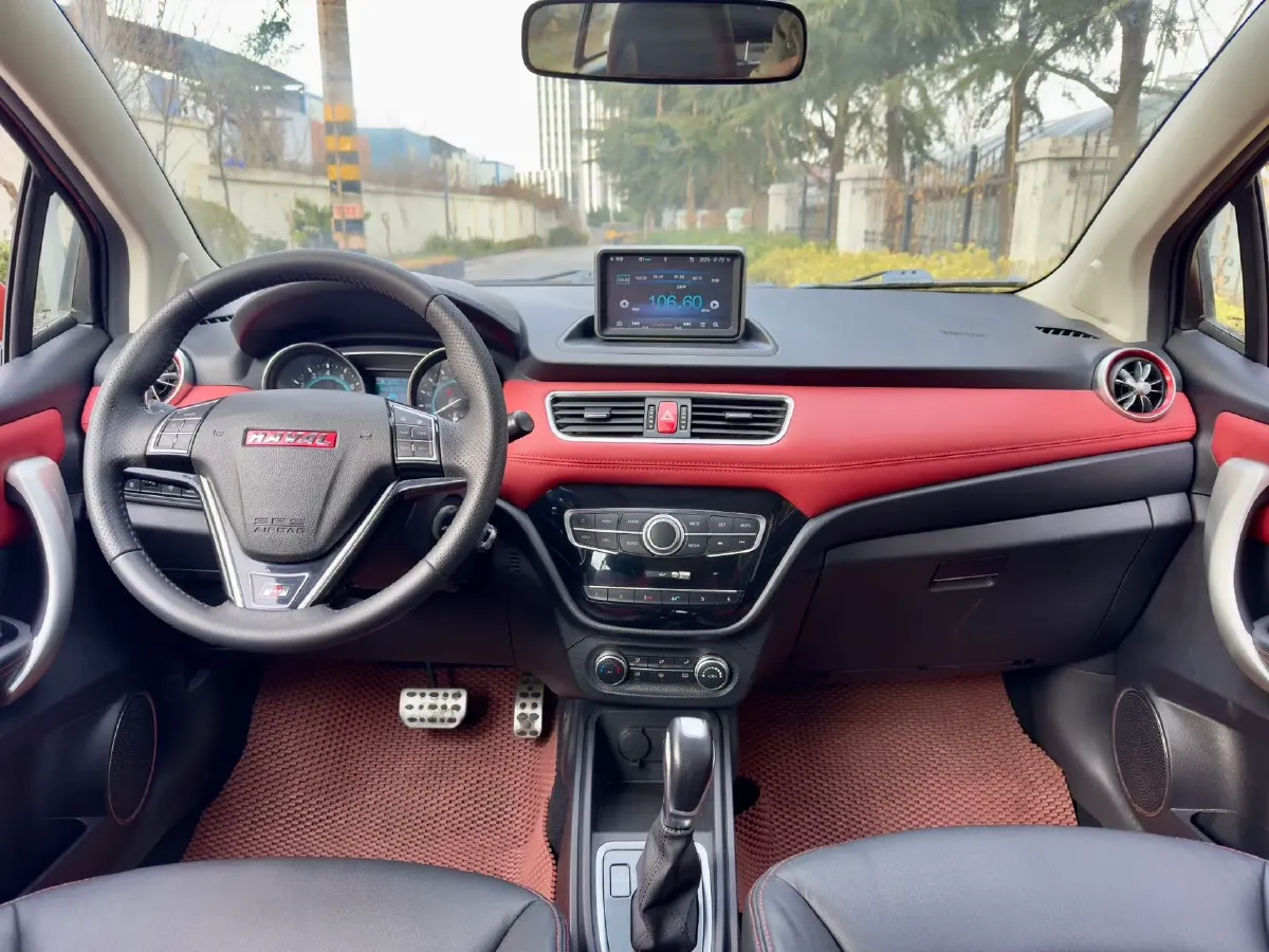 2015 Soueast V6 1.5L 120HP L4 5MT,autocango,china used car exporter,china ev exporter,chinese used car exporter,chinese used ev exporter