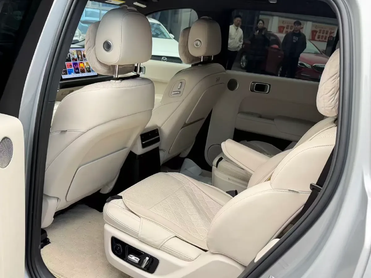 2023 Li L9 Range Extended 154HP REEV 42.6KWH,autocango,china used car exporter,china ev exporter,chinese used car exporter,chinese used ev exporter