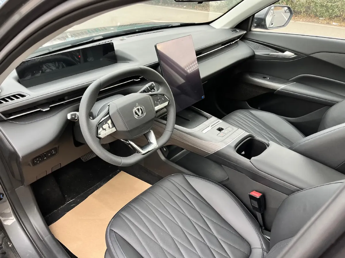 2025 ChangAn EadoPHEV 1.5L 98HP L4 E-CVT PHEV,autocango,china used car exporter,china ev exporter,chinese used car exporter,chinese used ev exporter